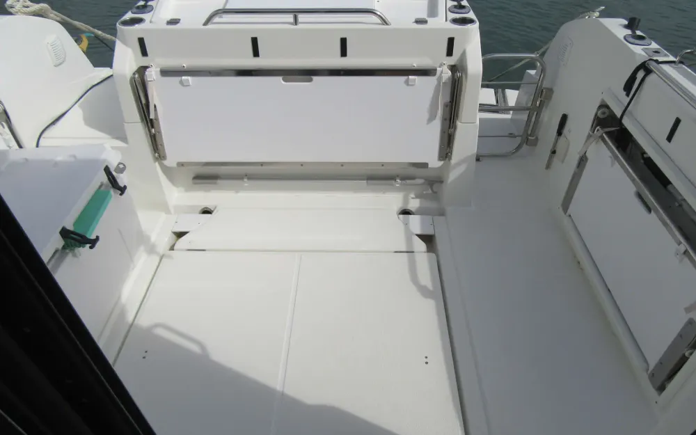 slider 44 Beneteau Barracuda 9