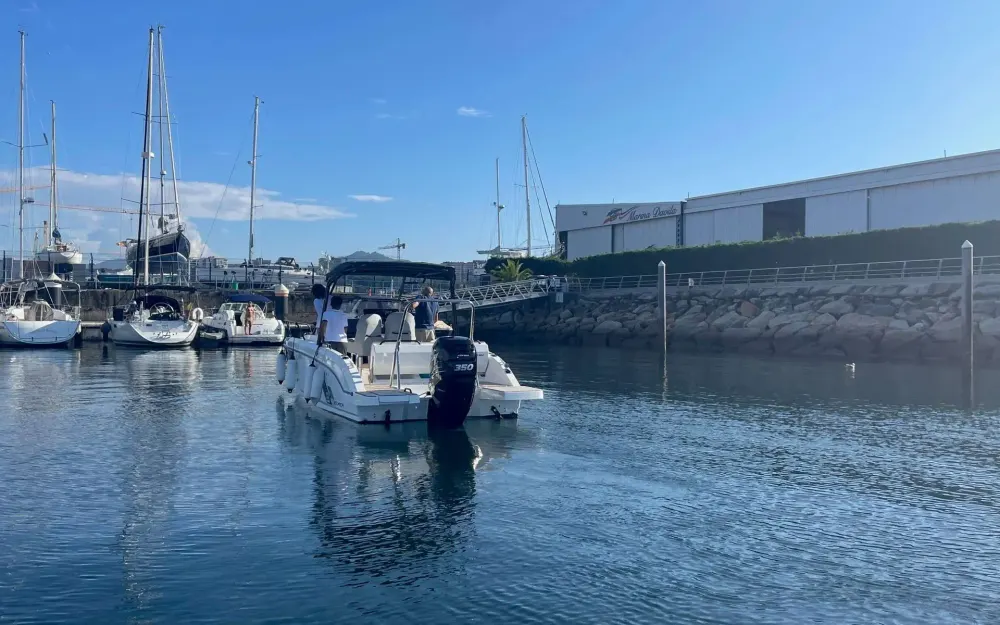 slider 9 Beneteau Flyer 8 SUNdeck