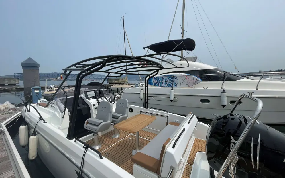 slider 10 Beneteau Flyer 8 SUNdeck