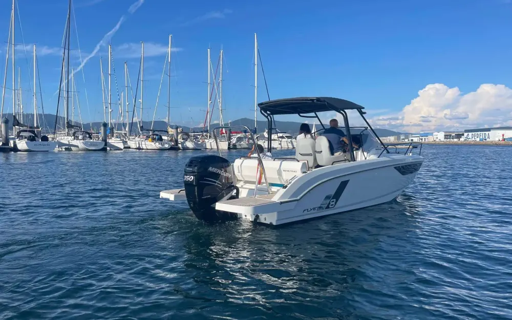 slider 6 Beneteau Flyer 8 SUNdeck