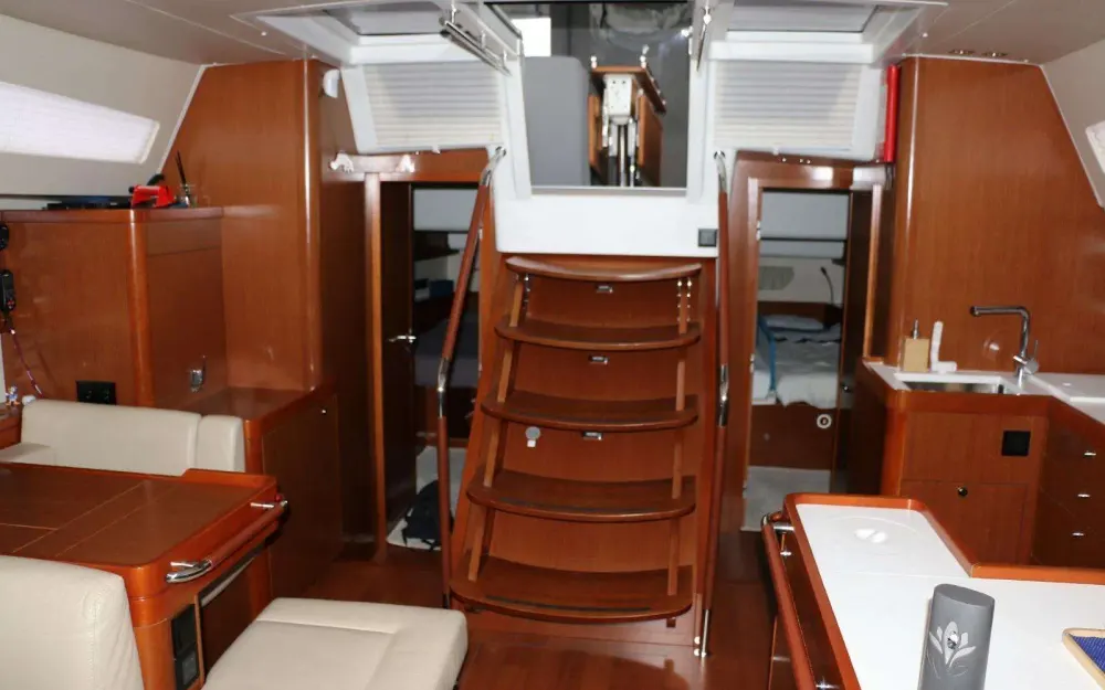slider 21 Beneteau Oceanis 58