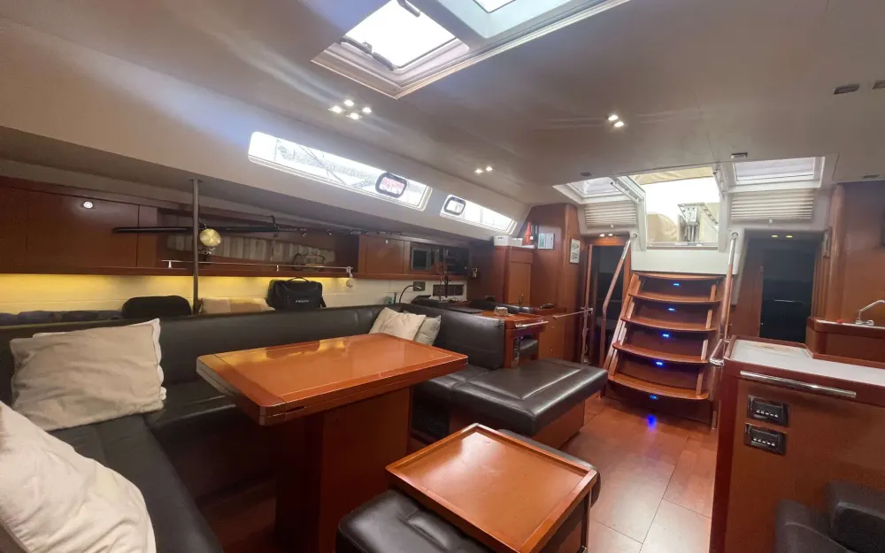slider 11 Beneteau Oceanis 58