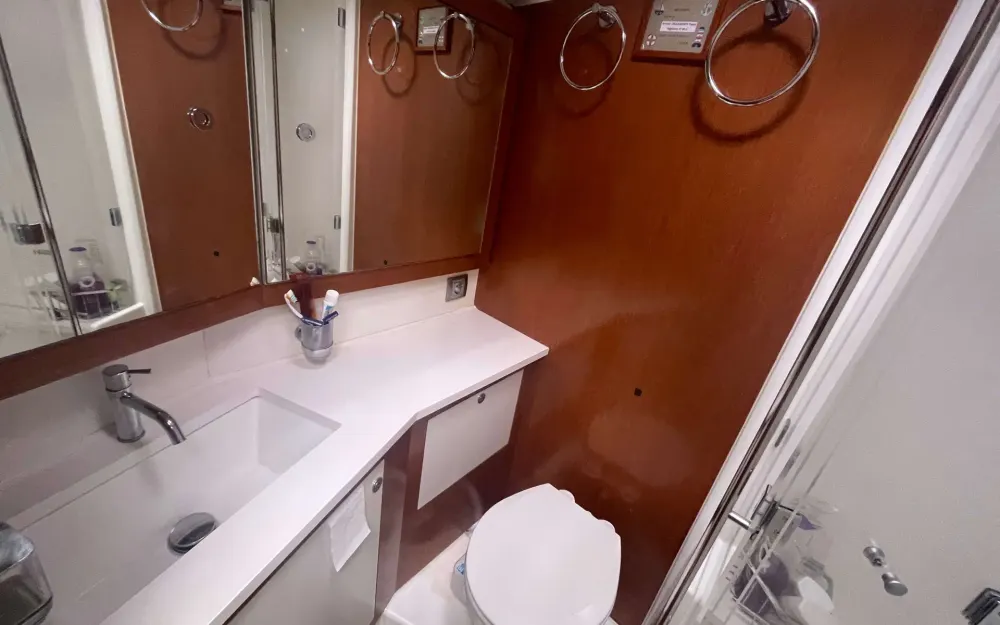 slider 6 Beneteau Oceanis 58