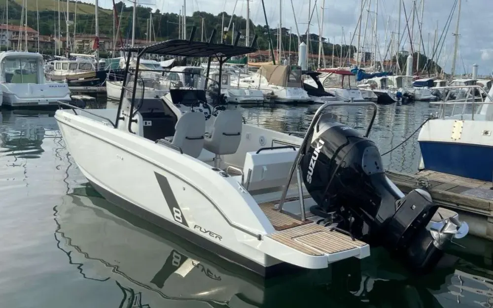 slider 0 Beneteau Flyer 8 SPACEdeck