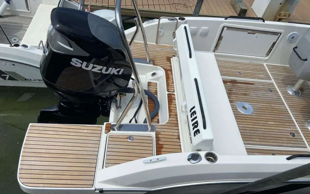 slider 3 Beneteau Flyer 8 SPACEdeck