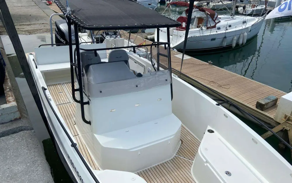 slider 5 Beneteau Flyer 8 SPACEdeck