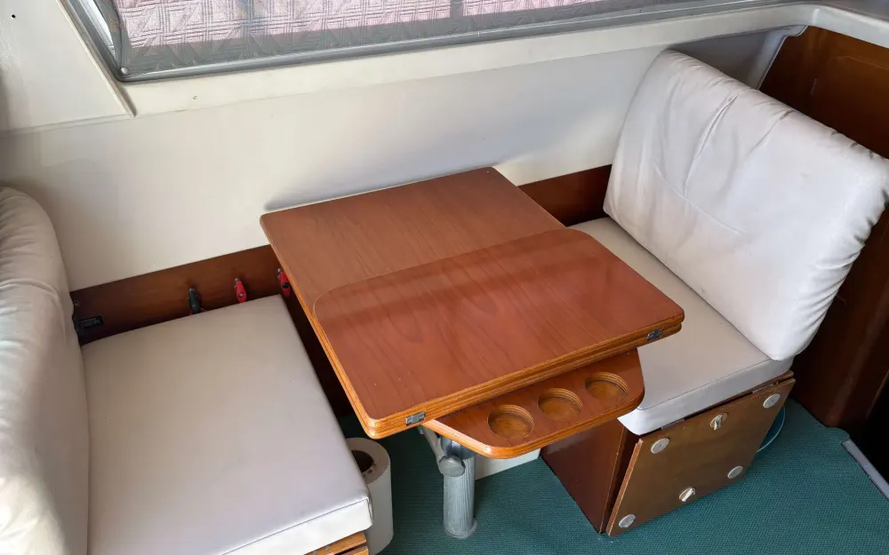 slider 9 Beneteau Antares 805