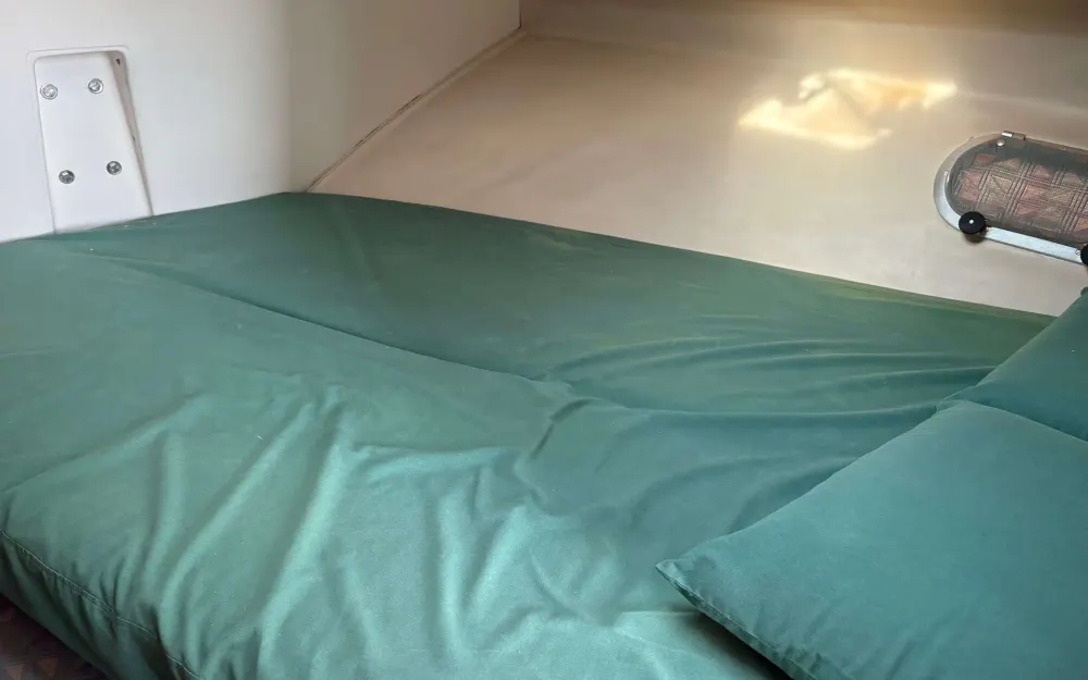 slider 11 Beneteau Antares 805