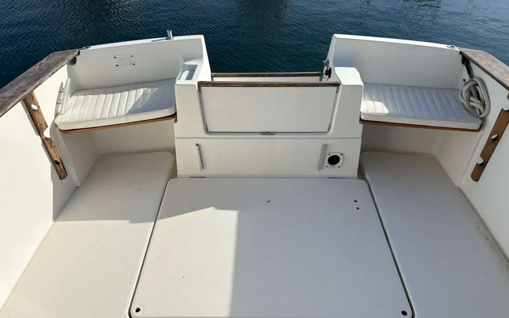 slider 2 Beneteau Antares 805