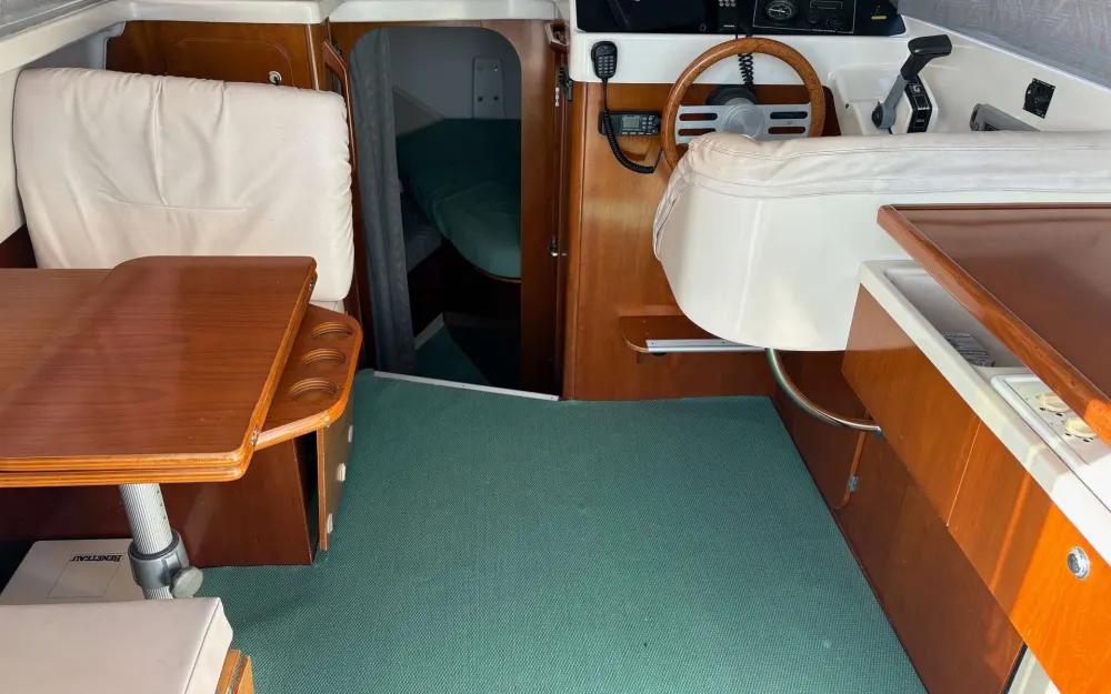 slider 5 Beneteau Antares 805