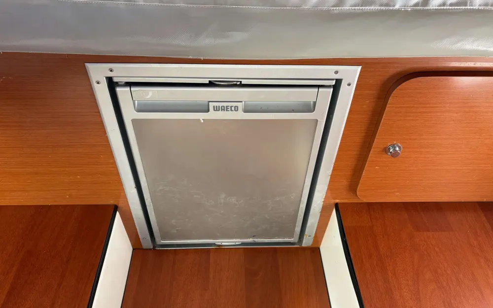 slider 13 Beneteau Barracuda 9 Fly