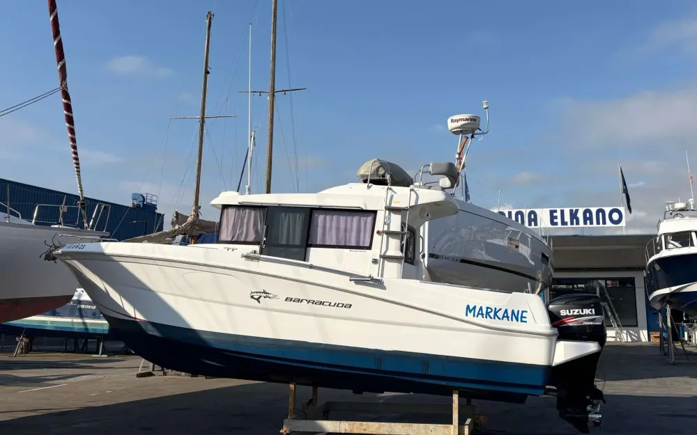 slider 16 Beneteau Barracuda 9 Fly