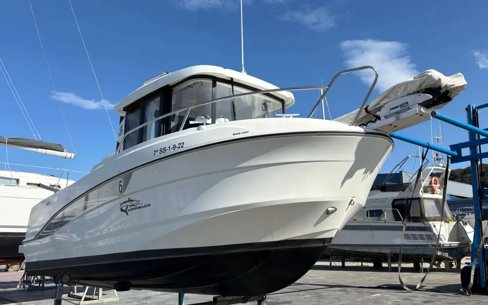 slider 0 Beneteau Barracuda 6