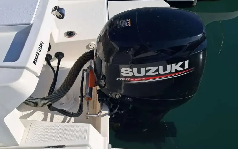 slider 13 Beneteau Barracuda 6