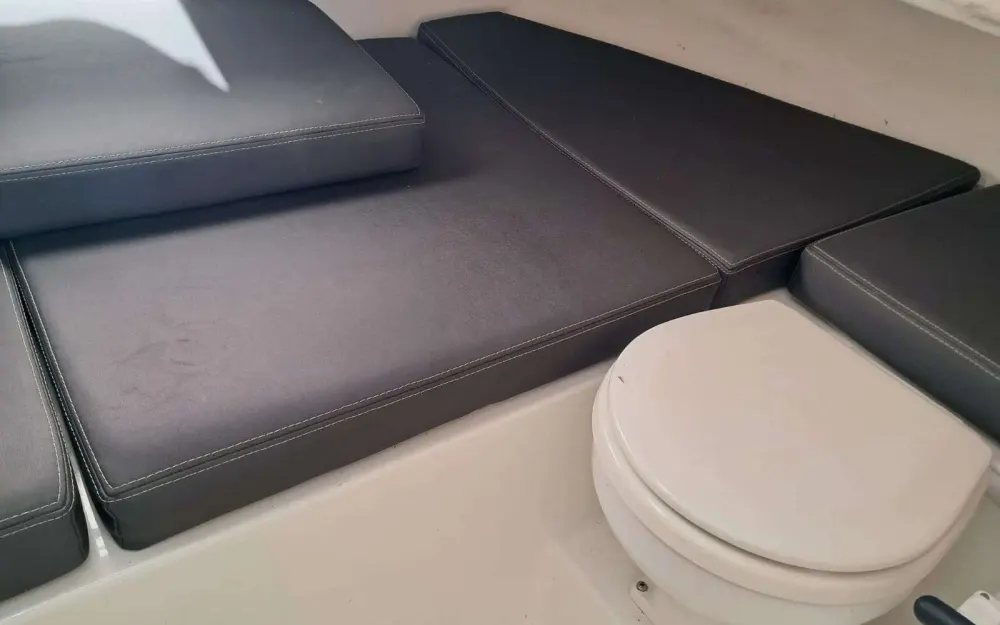slider 14 Beneteau Barracuda 6