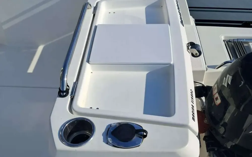 slider 1 Beneteau Barracuda 6