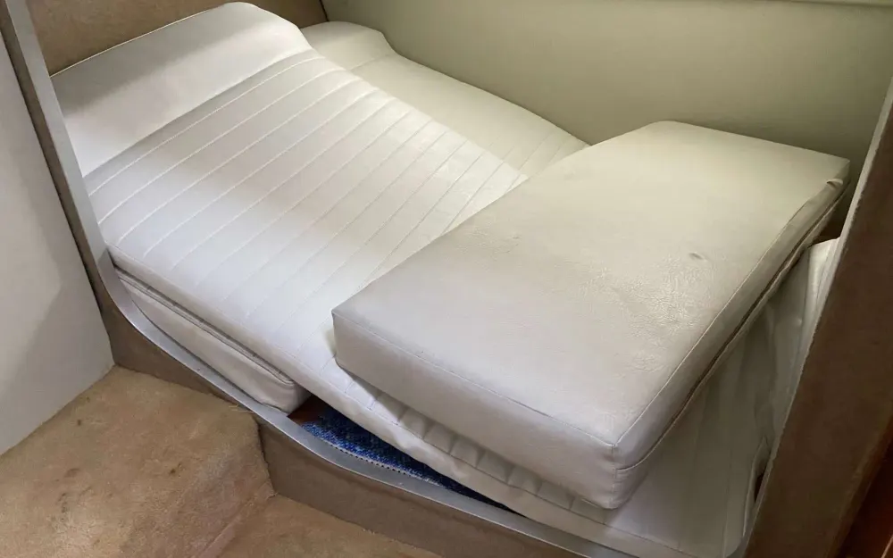slider 17 Sunseeker San Remo 33