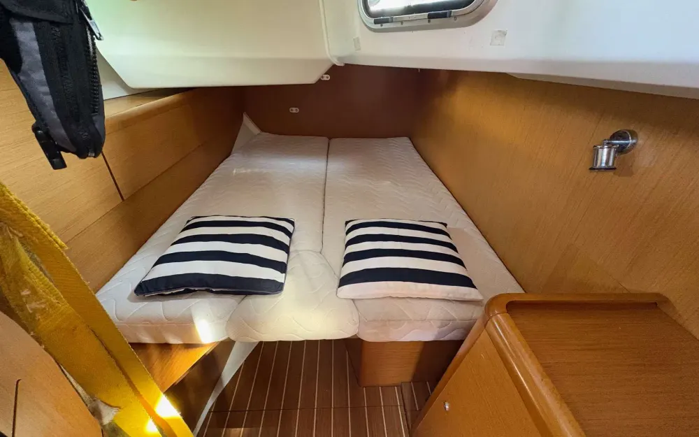 slider 21 Jeanneau Sun Odyssey 44 i