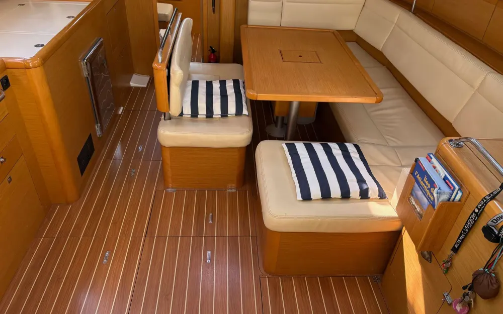 slider 6 Jeanneau Sun Odyssey 44 i