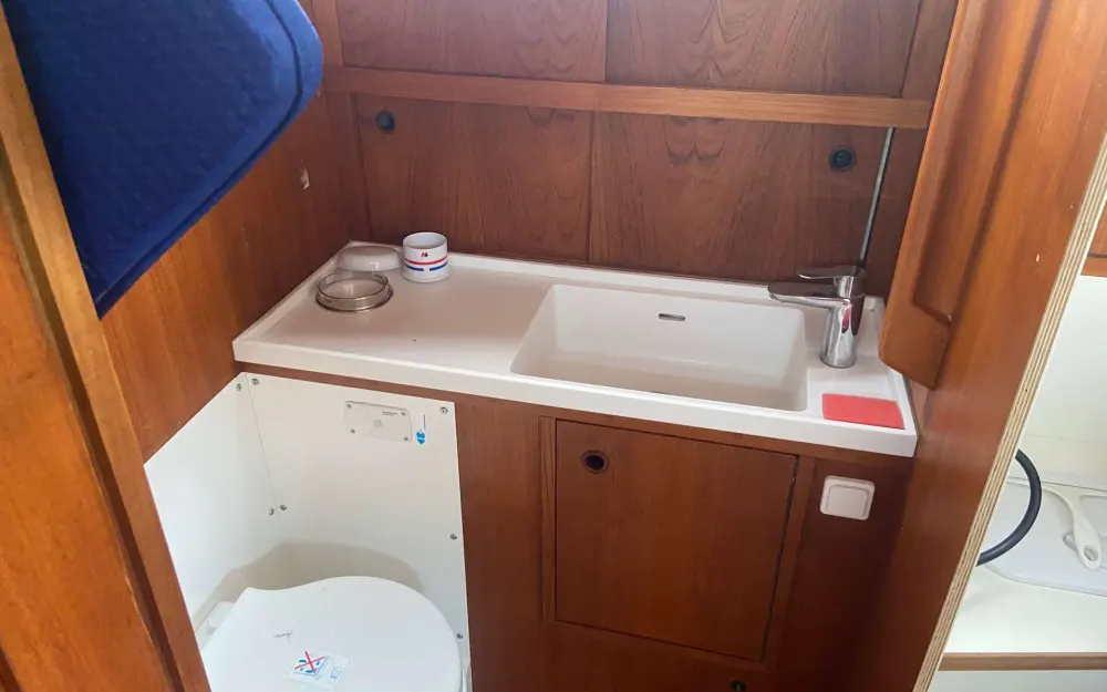 slider 12 Siltala Yachts Nauticat 38 Ketch