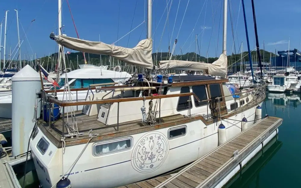 slider 3 Siltala Yachts Nauticat 38 Ketch