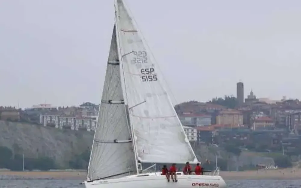 slider 6 Dufour  334 Trophy