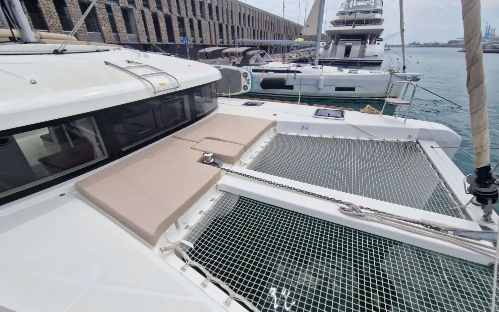 slider 21 Lagoon  40