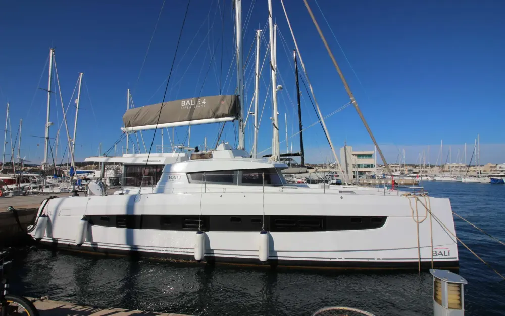 slider 37 Bali Catamarans Bali 5.4