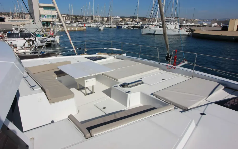 slider 4 Bali Catamarans Bali 5.4