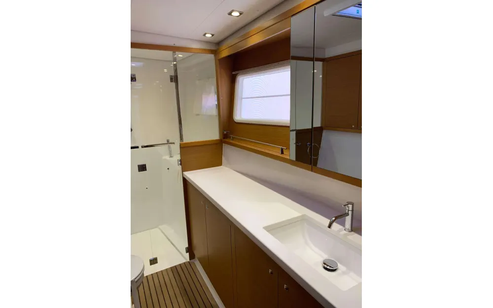 slider 22 Lagoon  450 F
