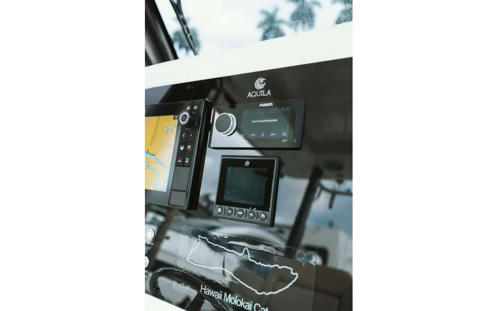 slider 5 Aquila  28 Molokai