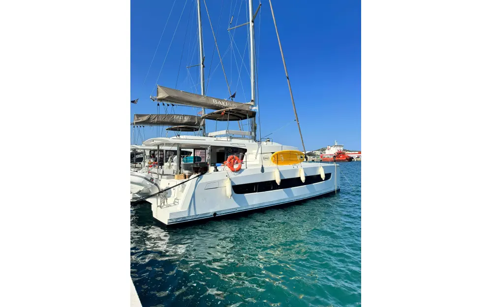 slider 0 Bali Catamarans Bali 4.6