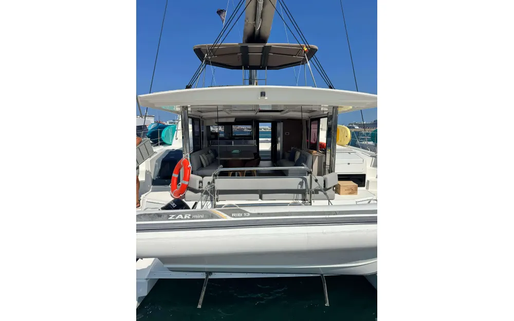 slider 4 Bali Catamarans Bali 4.6