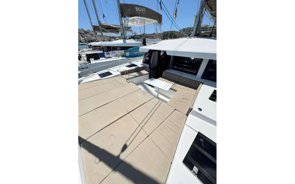 slider 9 Bali Catamarans Bali 4.4