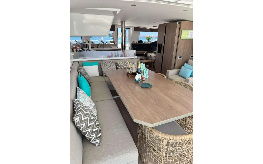 slider 4 Bali Catamarans Bali 4.4