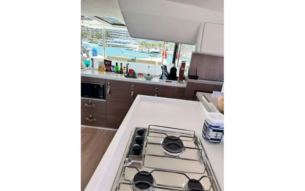 slider 5 Bali Catamarans Bali 4.4