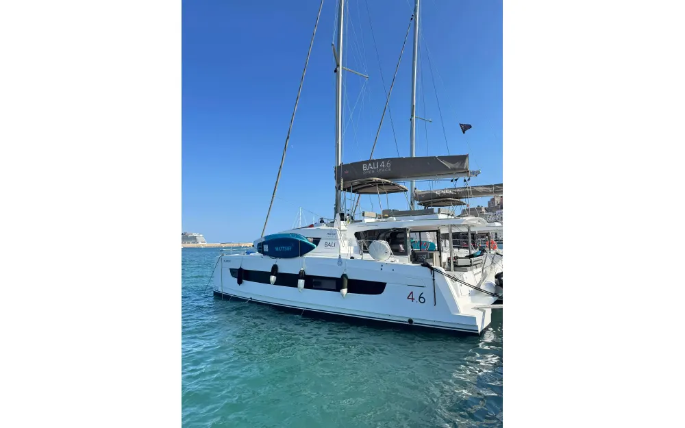 slider 0 Bali Catamarans Bali 4.6