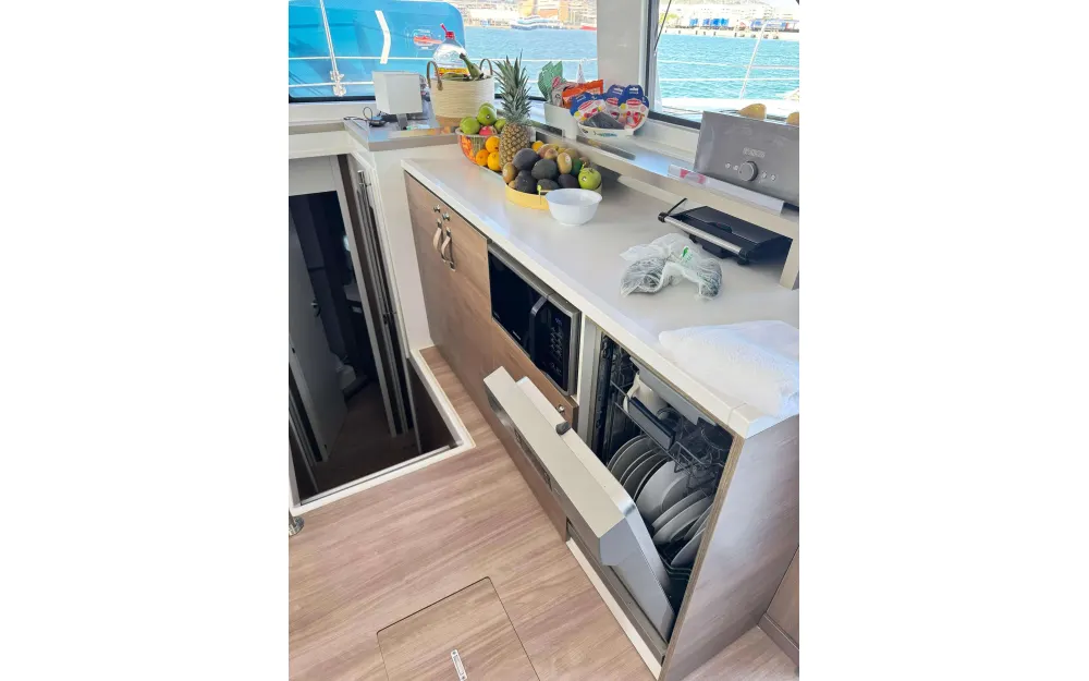 slider 18 Bali Catamarans Bali 4.6