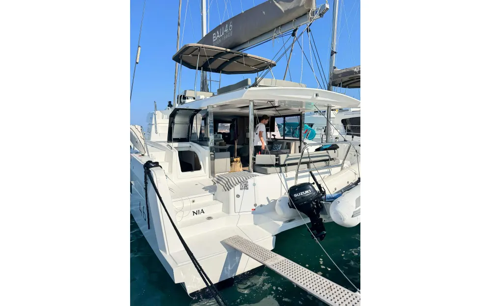 slider 27 Bali Catamarans Bali 4.6