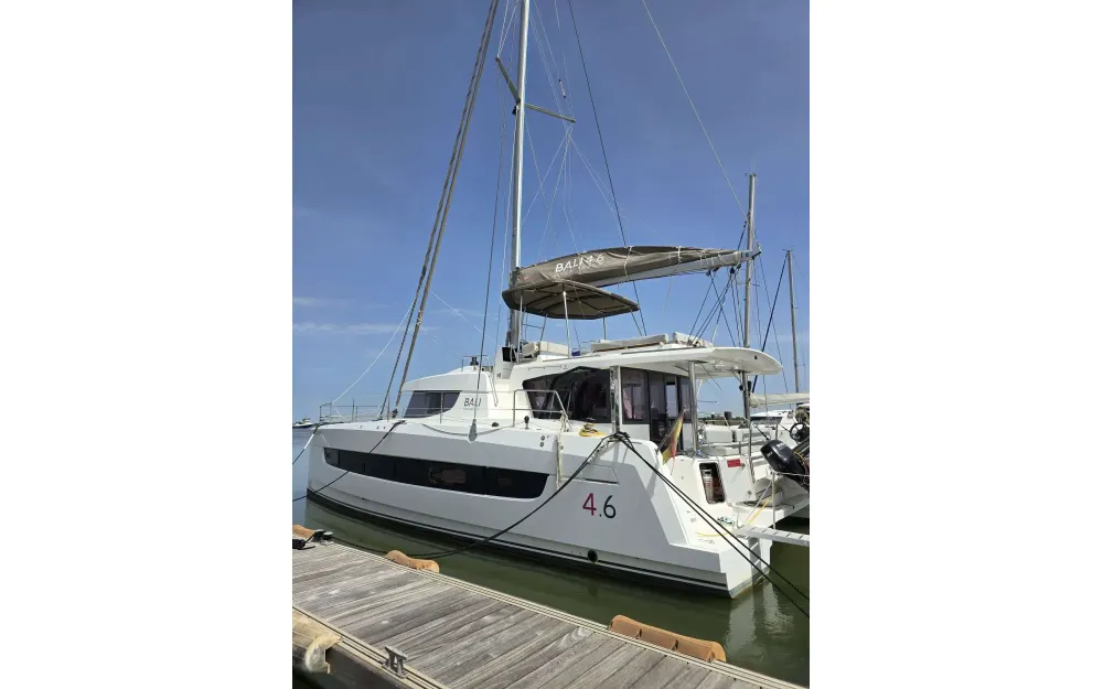 slider 33 Bali Catamarans Bali 4.6