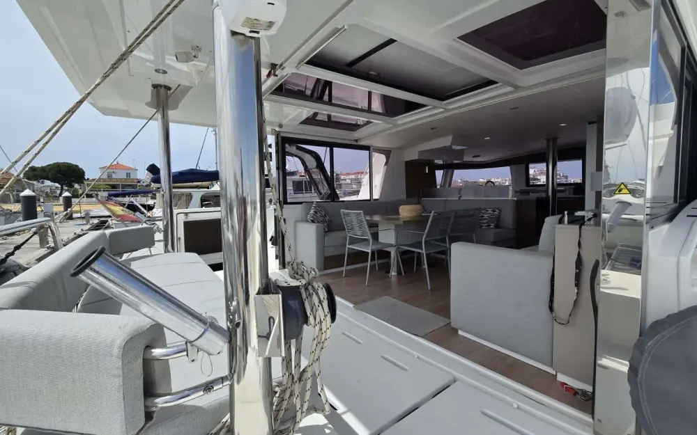 slider 39 Bali Catamarans Bali 4.6