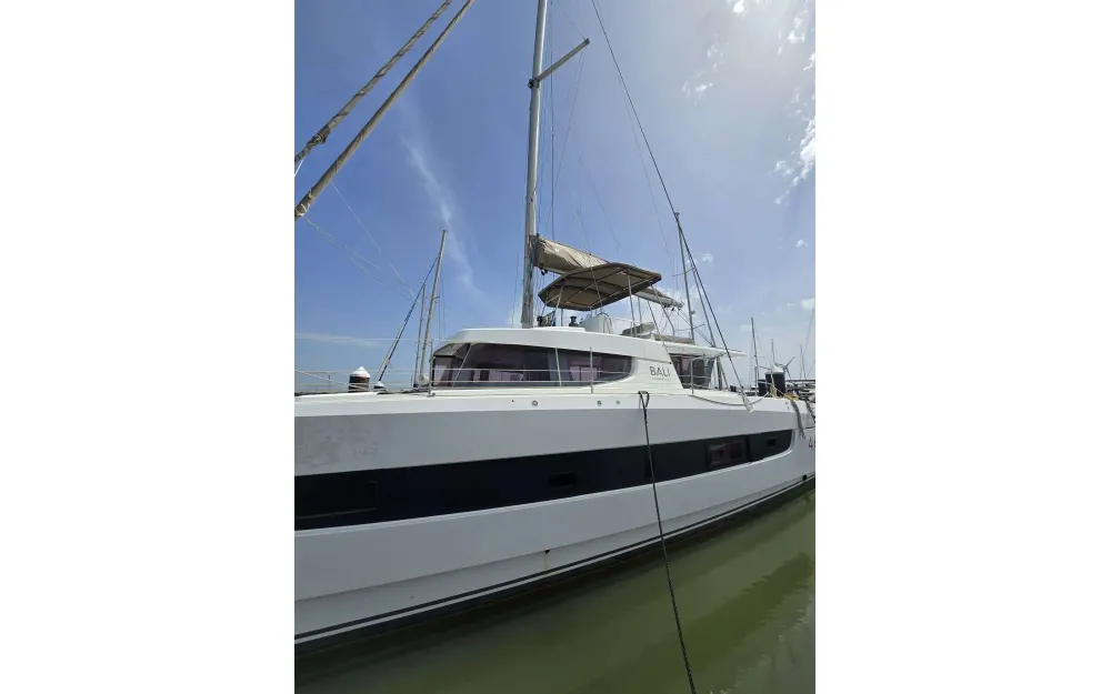 slider 4 Bali Catamarans Bali 4.6