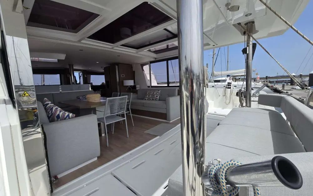 slider 5 Bali Catamarans Bali 4.6