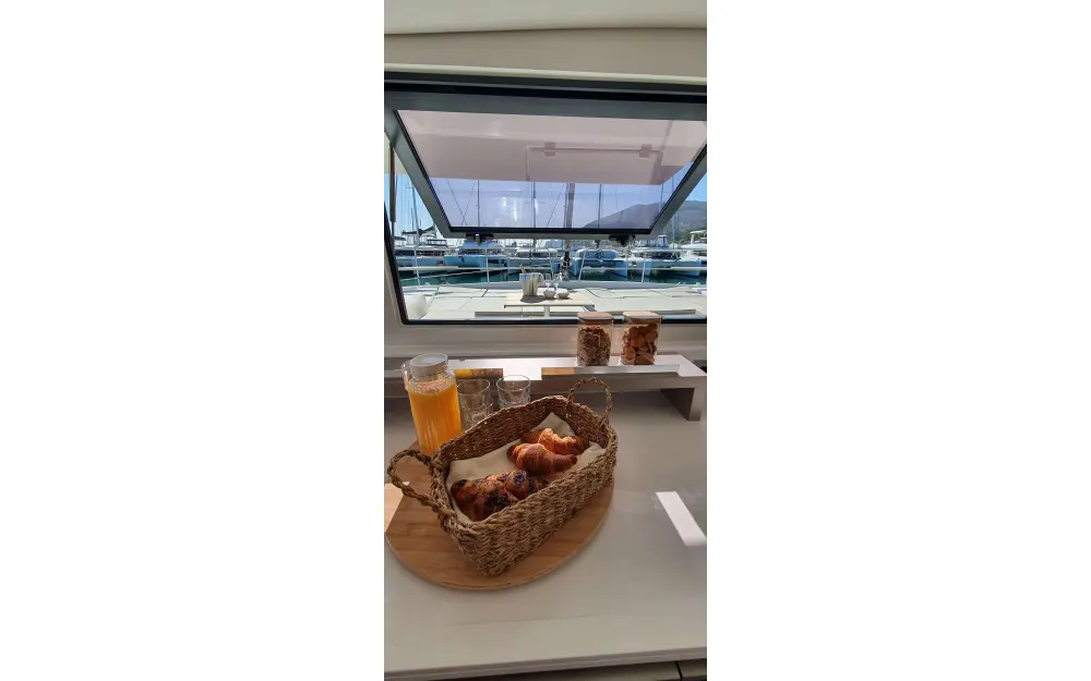 slider 1 Bali Catamarans Bali 4.6
