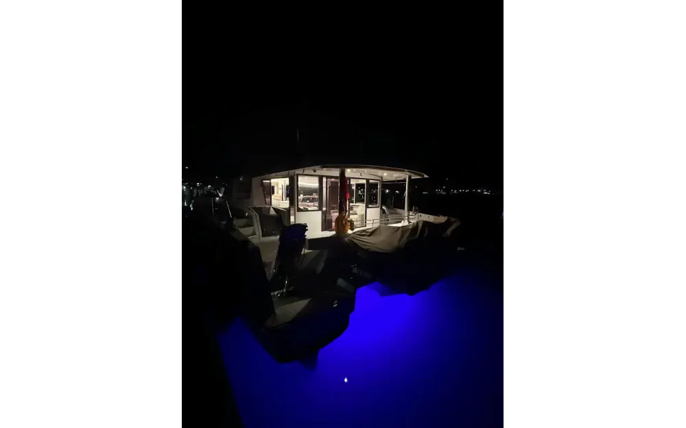 slider 10 Bali Catamarans Bali 5.4