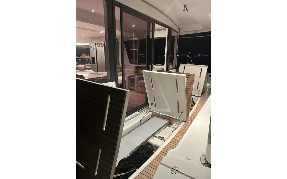 slider 4 Bali Catamarans Bali 5.4