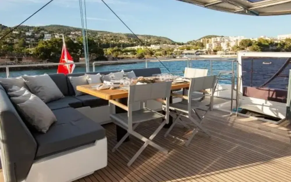 slider 8 Sunreef Yachts Sunreef