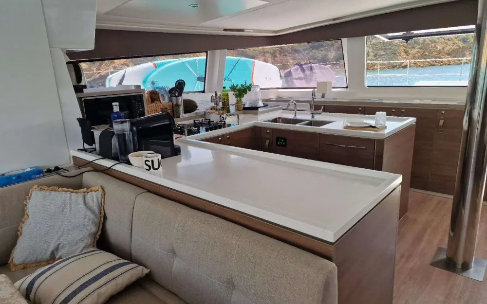 slider 13 Bali Catamarans Bali 5.4