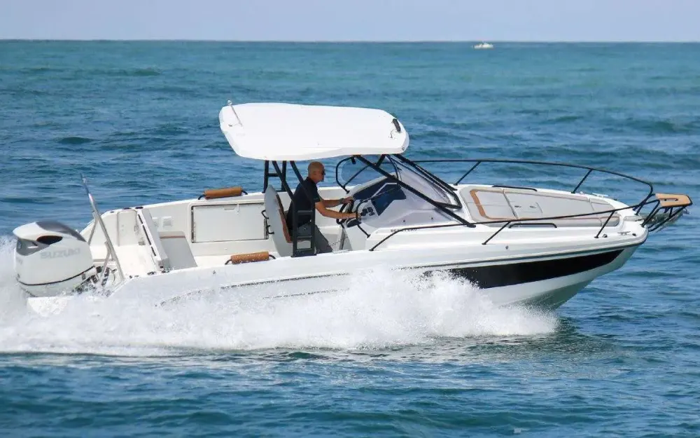 slider 0 Beneteau Flyer 8 SUNdeck