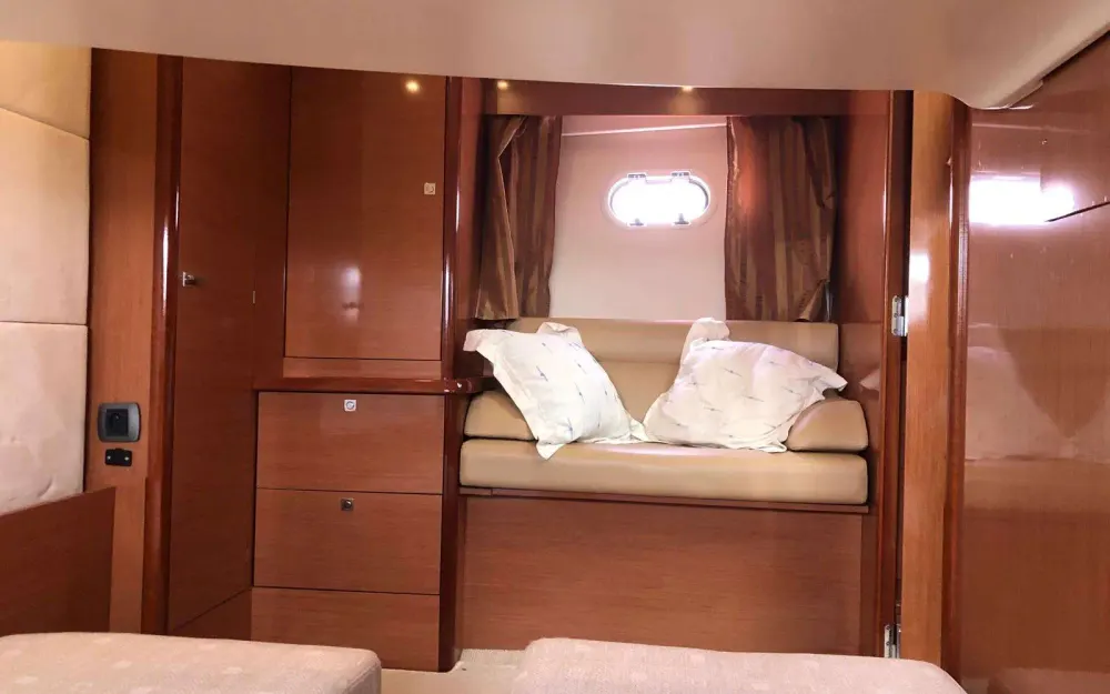 slider 15 Jeanneau Prestige 38 S